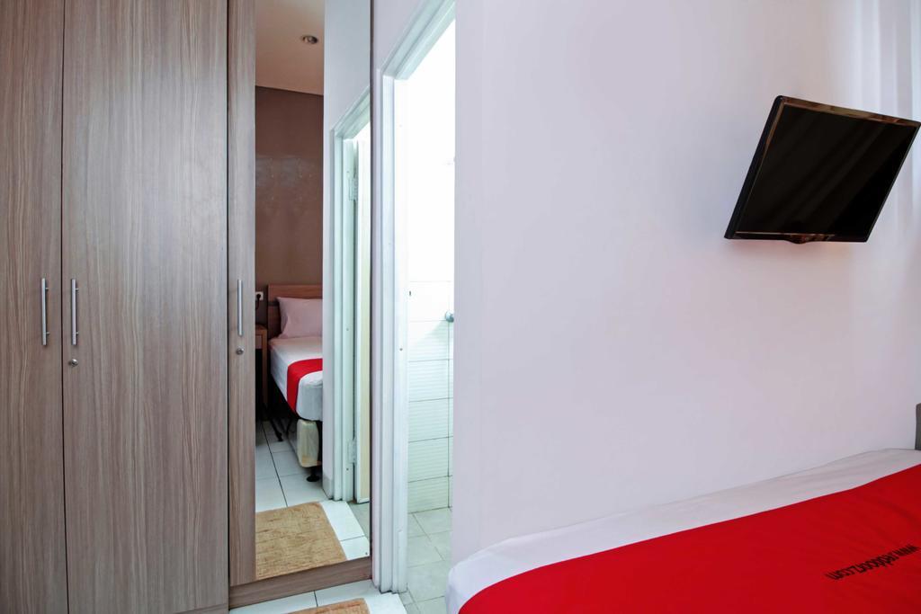Reddoorz @ Karet Pedurenan 2 Jakarta Exterior photo